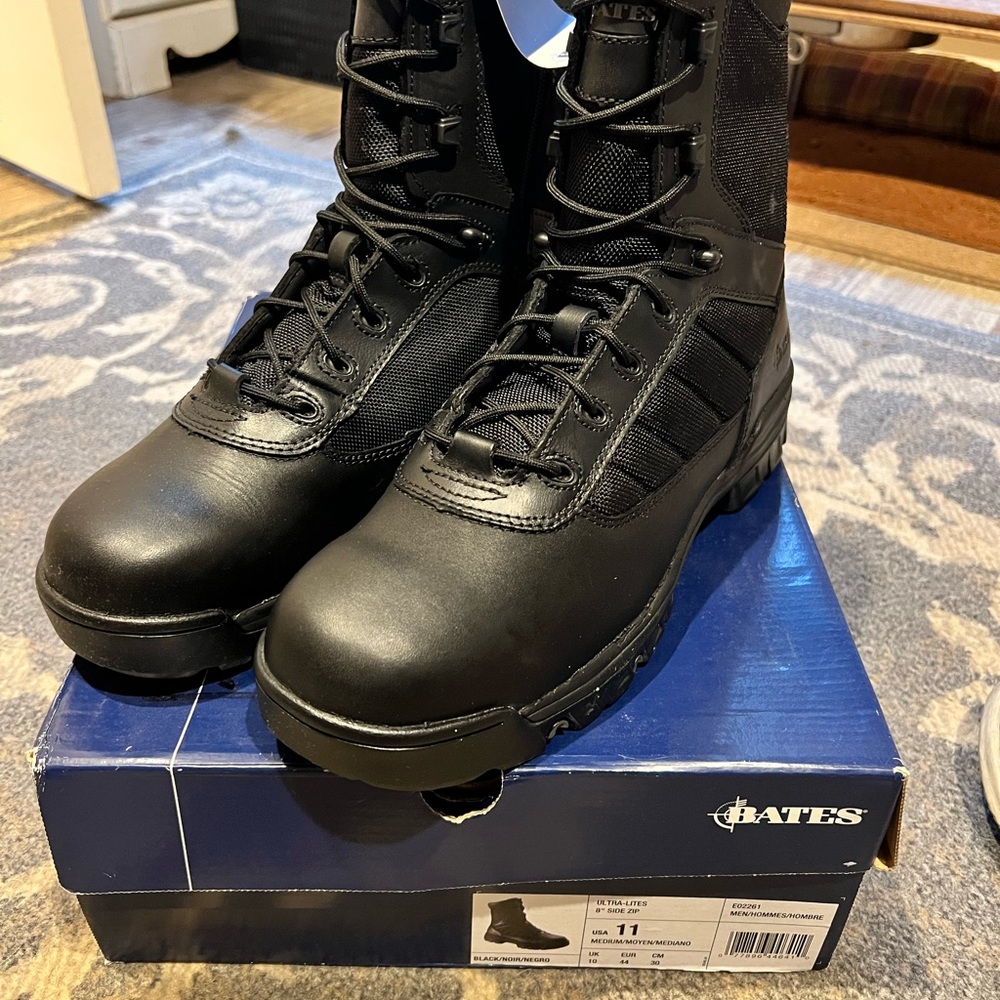 Bated boot size 11 brand new size 11
